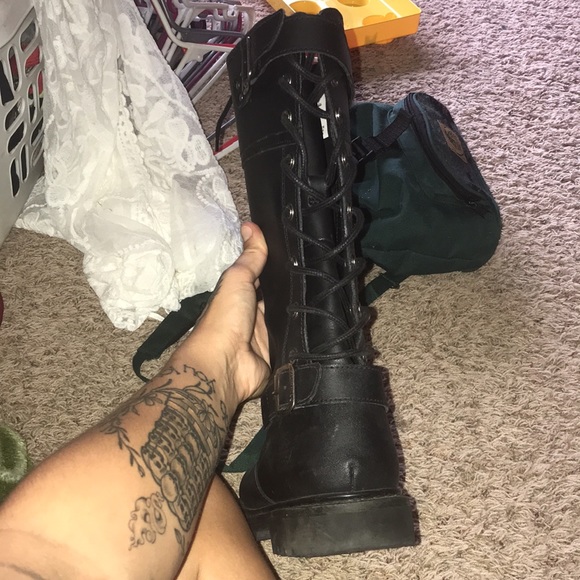 Milwaukee Riding Boots - Picture 4 of 6